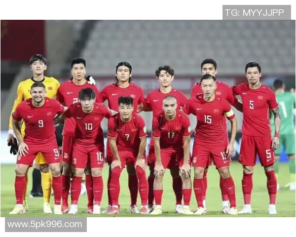 27号足球明星高清照片展现其风采与魅力的精彩瞬间